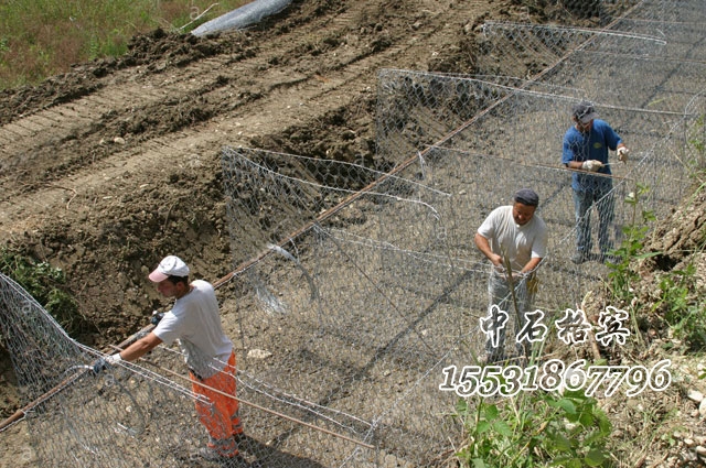 坡腳防護格賓網(wǎng)